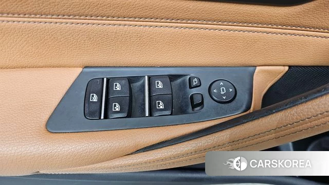 BMW 5 Series (G30) id 4988521 из Кореи 11