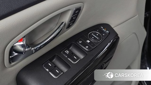 Kia The New Carnival id 5041575 из Кореи 11