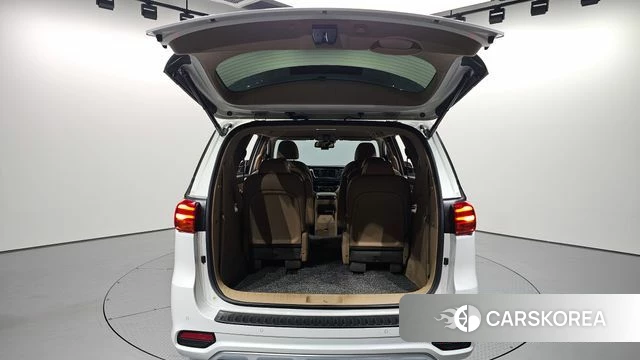 Kia The New Carnival id 4536273 из Кореи 11