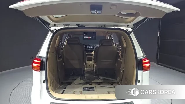 Kia The New Carnival id 3039140 из Кореи 11
