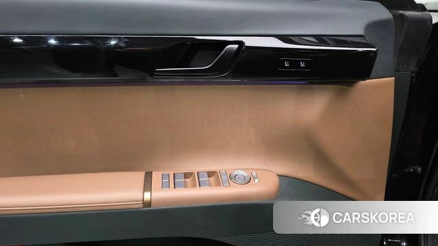 Hyundai Grandeur Hybrid (GN7) id 4980436 из Кореи 11
