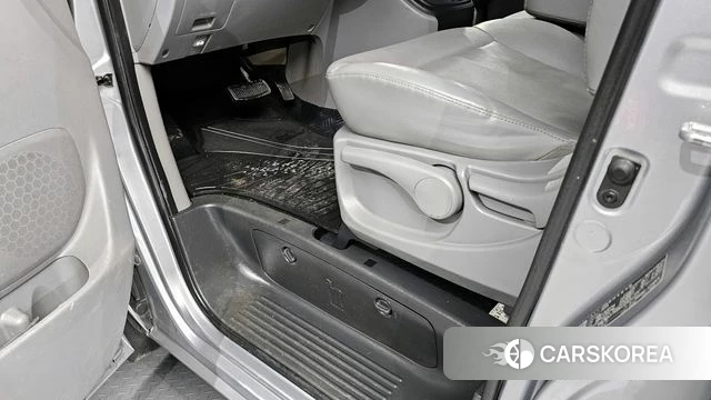 Hyundai The New Grand Starex id 3942597 из Кореи 11