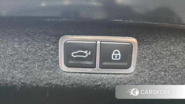 Hyundai Grandeur (GN7) id 5046655 из Кореи 11
