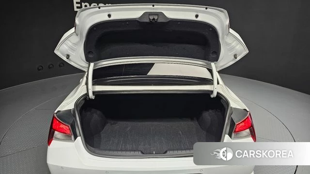 Hyundai Avante Hybrid (CN7) id 5016771 из Кореи 11