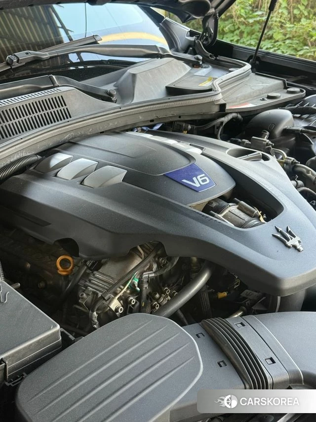 Maserati Quattroporte id 5004606 из Кореи 11