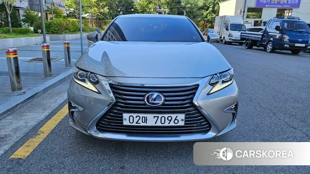 Lexus New ES300h id 4937856 из Кореи 8