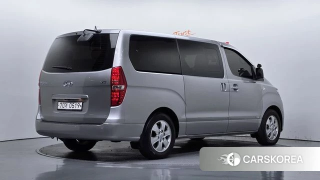 Hyundai The New Grand Starex id 4967618 из Кореи 12