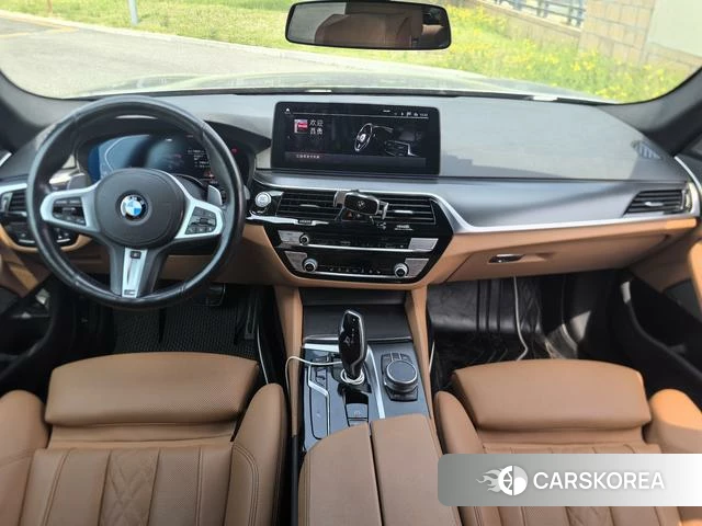 BMW 5 series 2021 Темно-серый из Китая, фото 6