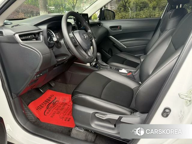 Toyota Corolla 2023 Белый из Китая, фото 3