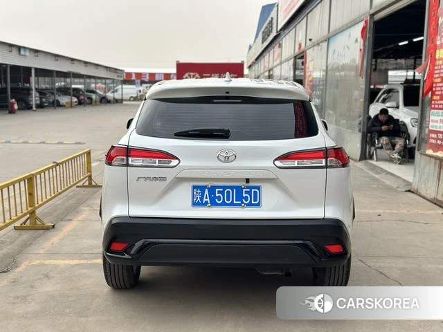 Toyota Frontlander 2024 Белый из Китая, фото 5