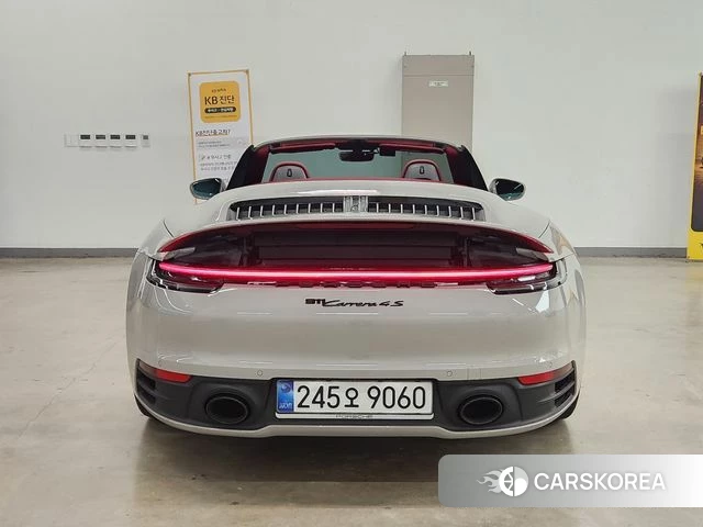 Porsche 911(992) id 4660299 из Кореи 8