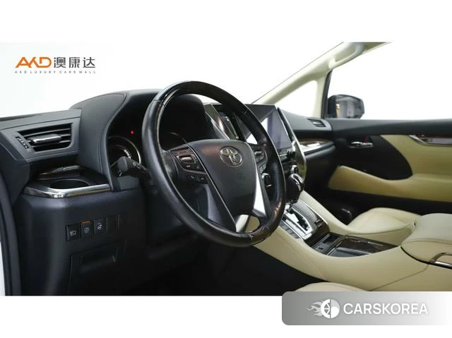 Toyota Alphard 2021 Белый из Китая, фото 3