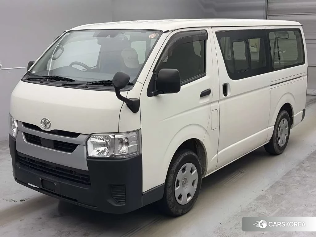 Toyota HiAce Van 2021 из Японии, фото 2