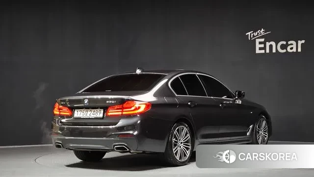 BMW 5 Series (G30) id 3703166 из Кореи 12