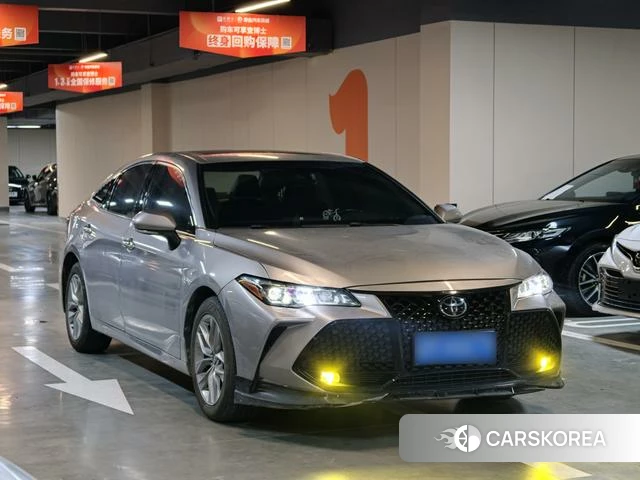 Toyota Avalon 2021 Серебристо-серый из Китая, фото 3