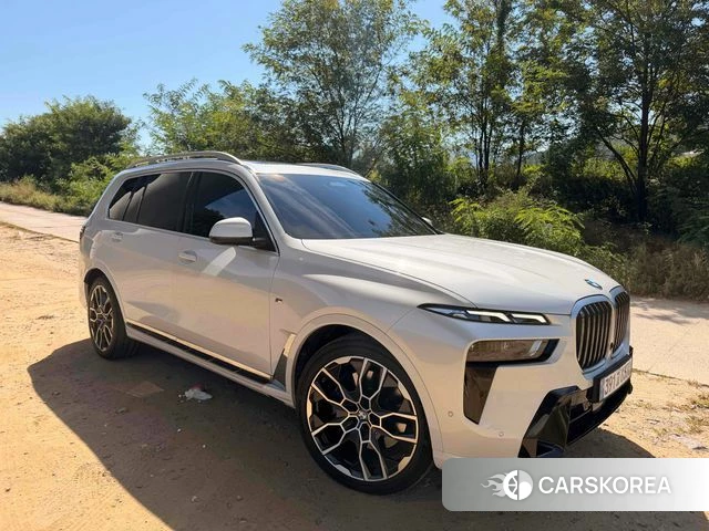 BMW X7 (G07) 2023 Белый из Кореи, фото 3