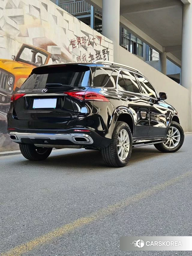Mercedes-Benz GLE 2021 Черный из Китая, фото 2