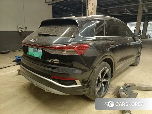 Audi Q4 2023 Синий из Китая, фото 2