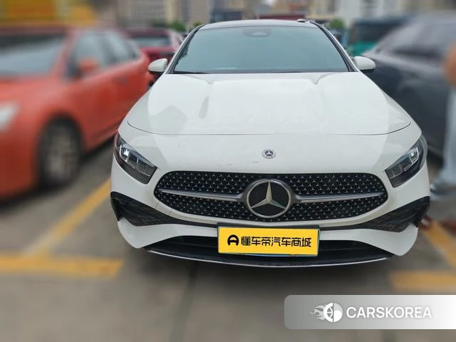 Mercedes-Benz A-Class 2024 Белый из Китая, фото 2