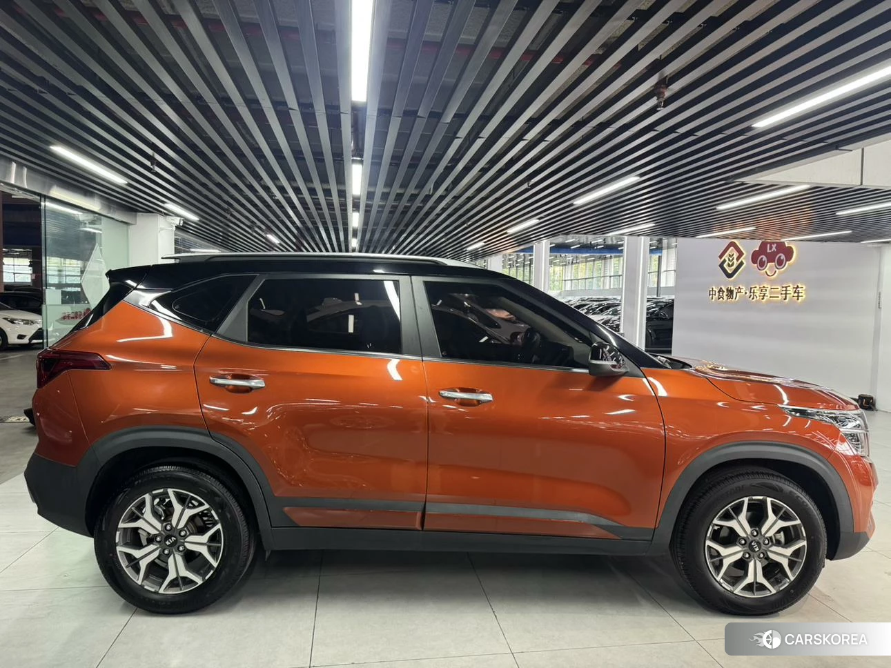 Kia KX3 2019 Оранжевый из Китая, фото 4