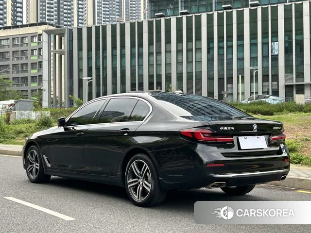 BMW 5 series 2022 Черный из Китая, фото 5