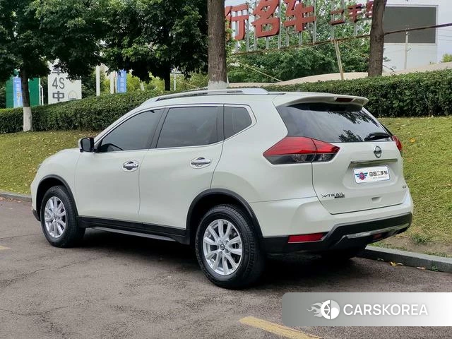 Nissan X-Trail 2022 Белый из Китая, фото 2