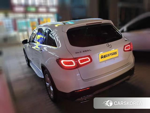 Mercedes-Benz GLC 2020 Белый из Китая, фото 2