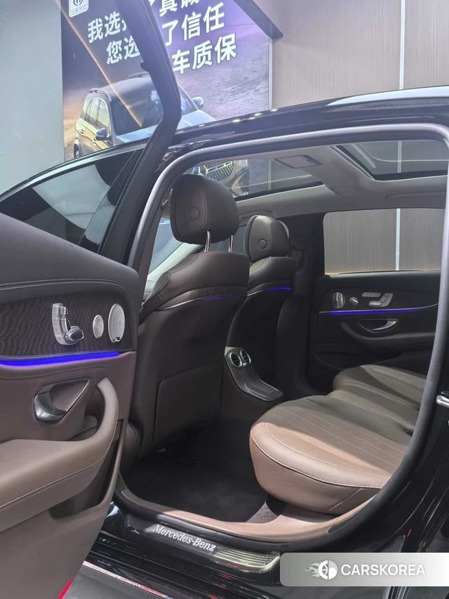 Mercedes-Benz E-Class 2021 Черный из Китая, фото 2