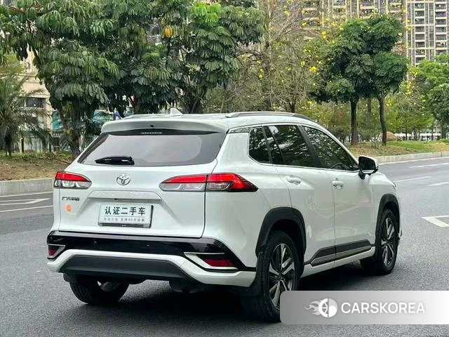 Toyota Frontlander 2023 Белый из Китая, фото 2
