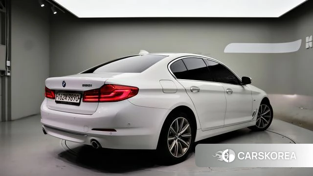 BMW 5 Series (G30) id 5024051 из Кореи 12