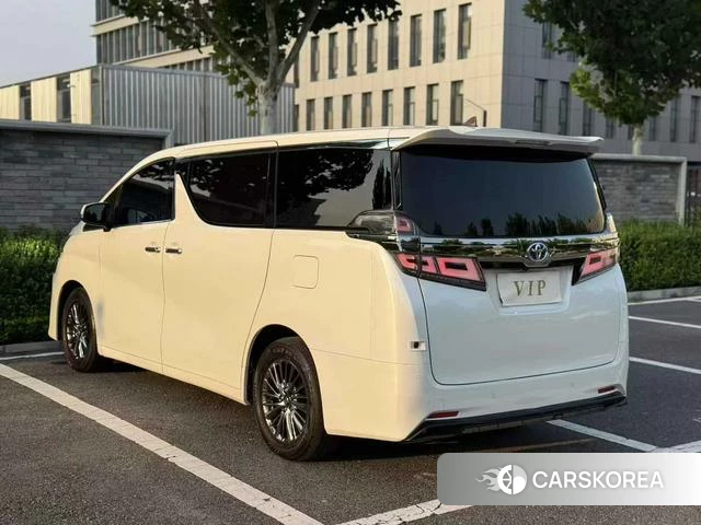 Toyota Vellfire 2021 Белый из Китая, фото 2