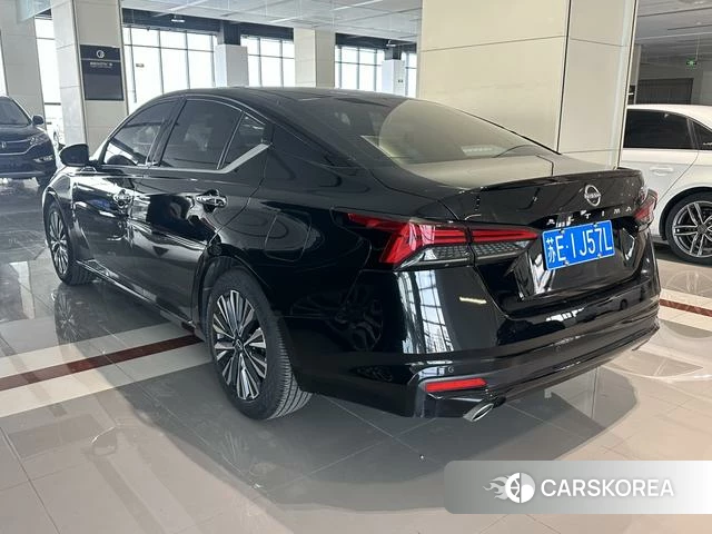 Nissan Altima 2023 Черный из Китая, фото 5