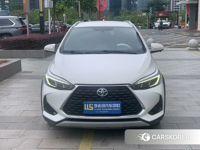 Toyota Yaris L 2021 Белый из Китая, фото 2