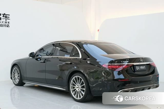 Mercedes-Benz S-Class 2024 Черный из Китая, фото 3