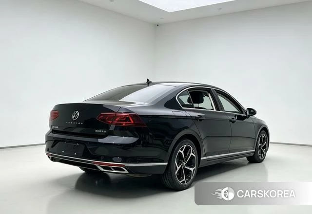 Volkswagen Magotan 2023 Черный из Китая, фото 2