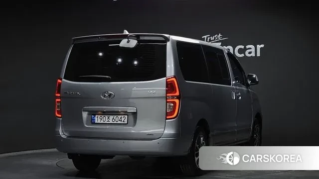 Hyundai The New Grand Starex id 3742880 из Кореи 12