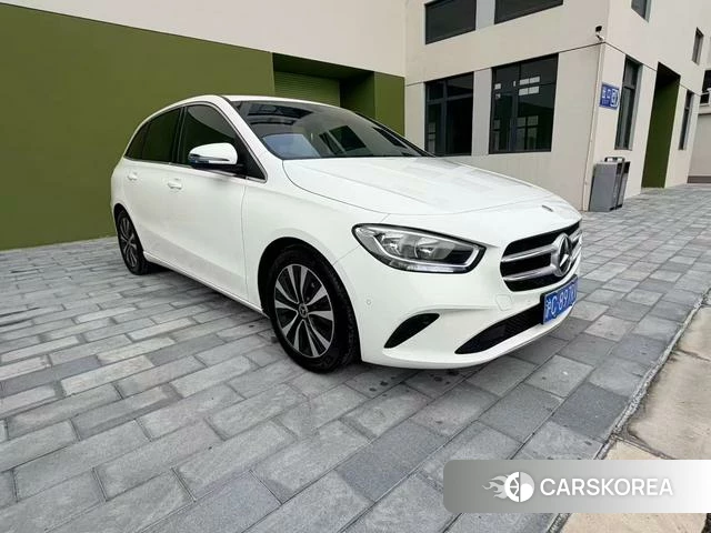 Mercedes-Benz B-class 2021 Белый из Китая, фото 2