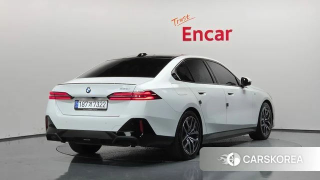 BMW 5 Series (G60) id 4950111 из Кореи 12