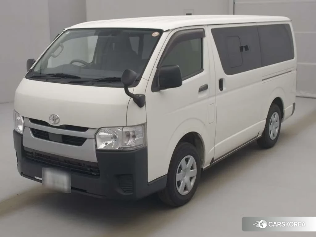 Toyota HiAce Van 2021 из Японии, фото 2