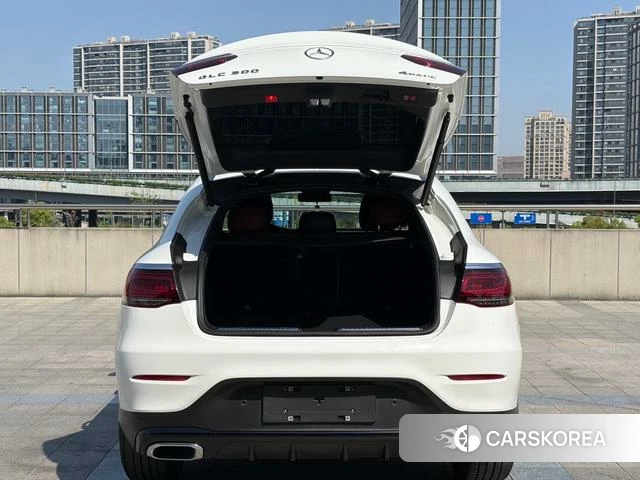 Mercedes-Benz GLC 2021 Белый из Китая, фото 5