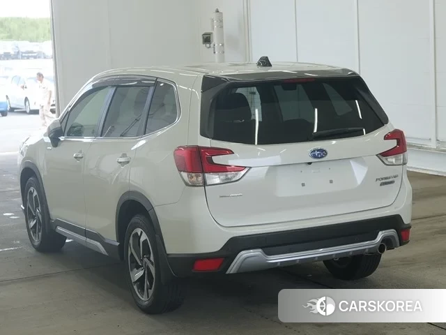 Subaru Forester 2023 из Японии, фото 2