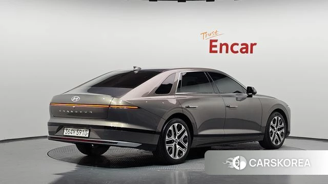 Hyundai Grandeur (GN7) id 5045880 из Кореи 12