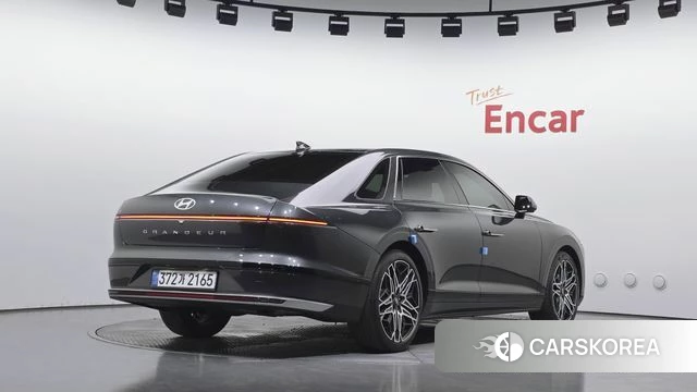 Hyundai Grandeur Hybrid (GN7) id 4981171 из Кореи 12