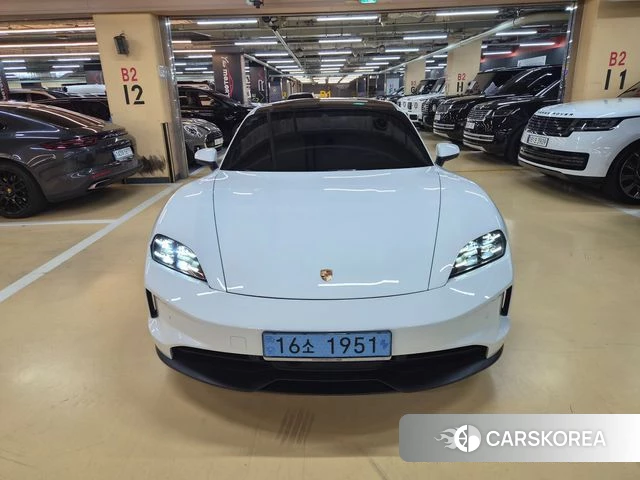 Porsche Taycan id 4974793 из Кореи 12