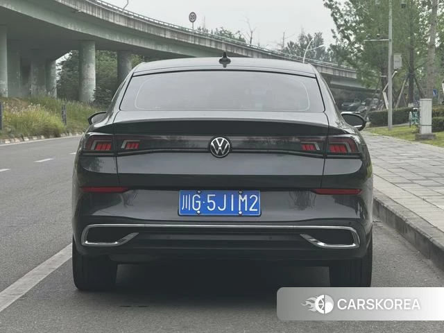Volkswagen Lamando 2022 Темно-серый из Китая, фото 5