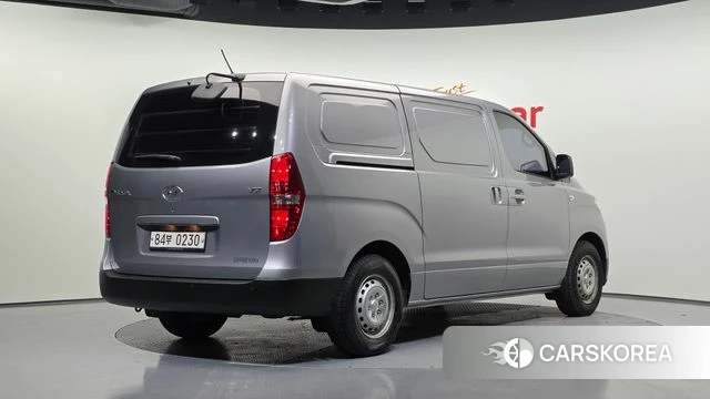 Hyundai The New Grand Starex id 5023583 из Кореи 12