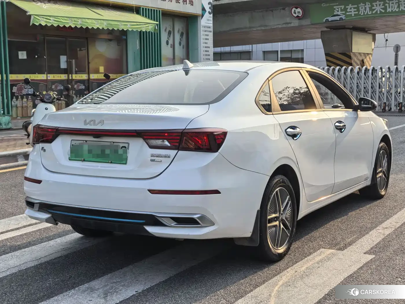 Kia K3 2021 Белый из Китая, фото 5