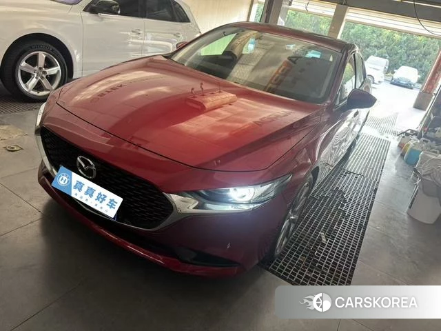 Mazda 3 2021 Красный из Китая, фото 3