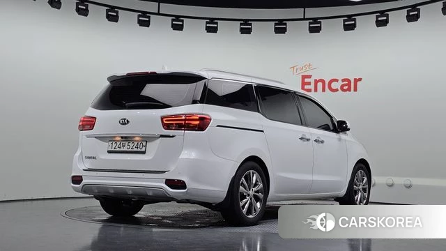 Kia The New Carnival id 4751038 из Кореи 13
