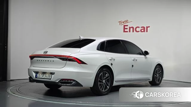 Hyundai The New Grandeur IG id 5023139 из Кореи 12